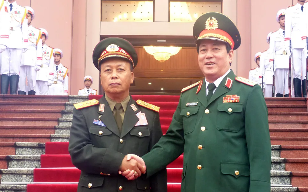 Quan hệ hợp tác quân đội là trụ cột trong quan hệ hợp tác toàn diện hai nước Việt - Lào ảnh 1