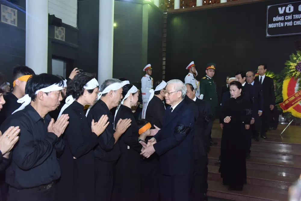  Cử hành trọng thể Lễ tang cấp Nhà nước Trung tướng Đồng Sỹ Nguyên  ảnh 9