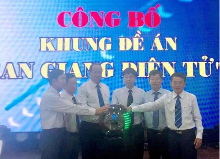 VNPT cam kết đồng hành xây dựng “An Giang điện tử” ảnh 1