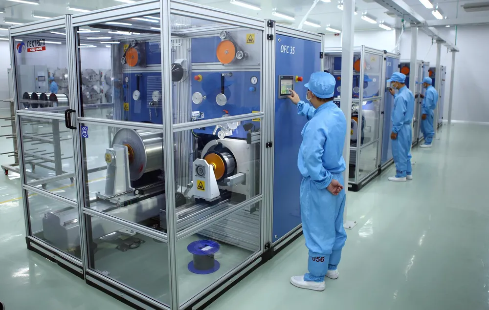 Khánh thành nhà máy sản xuất sợi quang đầu tiên của khu vực Đông Nam Á ảnh 1