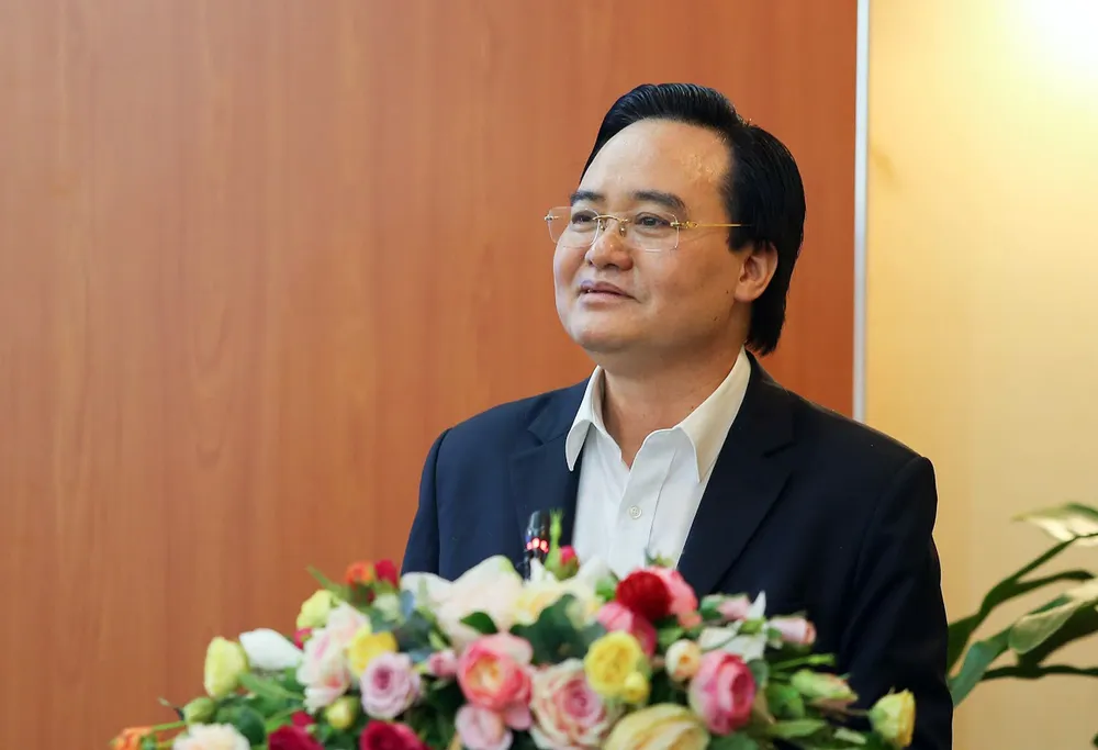 Cam kết hỗ trợ ngành Giáo dục để “tạm dừng đến trường, không dừng việc học” trong dịch Covid-19 ảnh 3