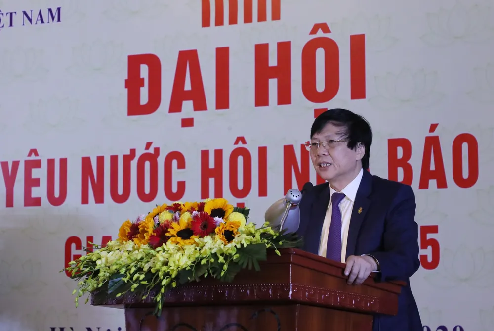 Nêu cao tinh thần sẵn sàng dấn thân, đối mặt với gian khổ, hiểm nguy của các nhà báo ảnh 4