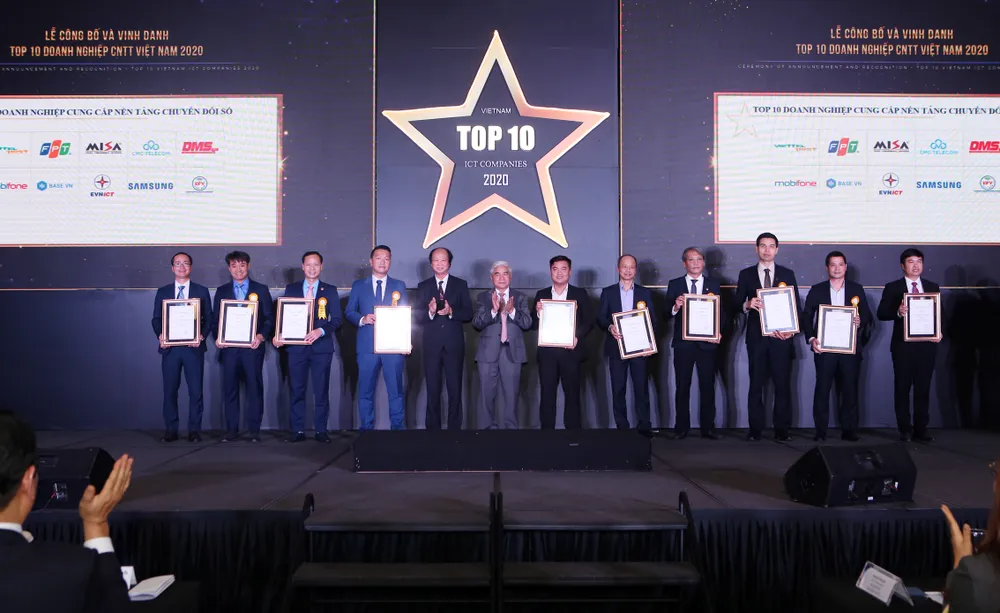 Tôn vinh lực lượng xung kích phát triển Chính phủ số, kinh tế số và xã hội số ảnh 4