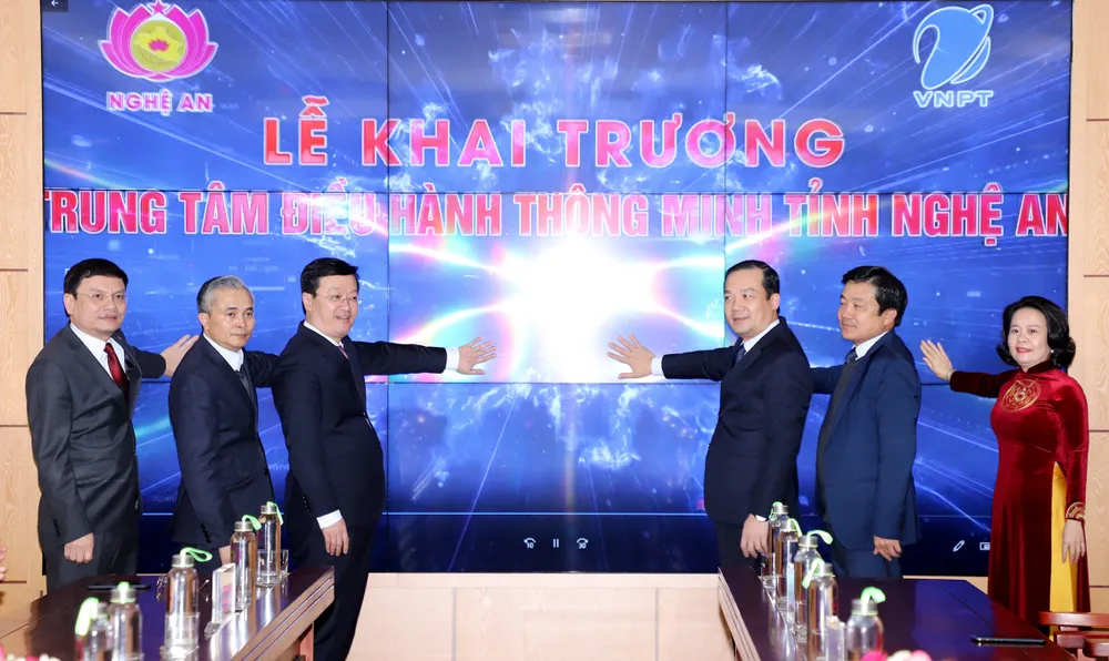 Nghệ An tiếp tục hợp tác với VNPT để đẩy nhanh quá trình chuyển đổi số ảnh 2 Nghệ An tiếp tục hợp tác với VNPT để đẩy nhanh quá trình chuyển đổi số ảnh 2