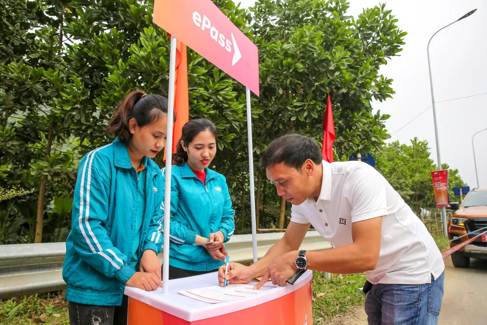 Chính thức vận hành hệ thống thu phí đường bộ không dừng ePass ảnh 4