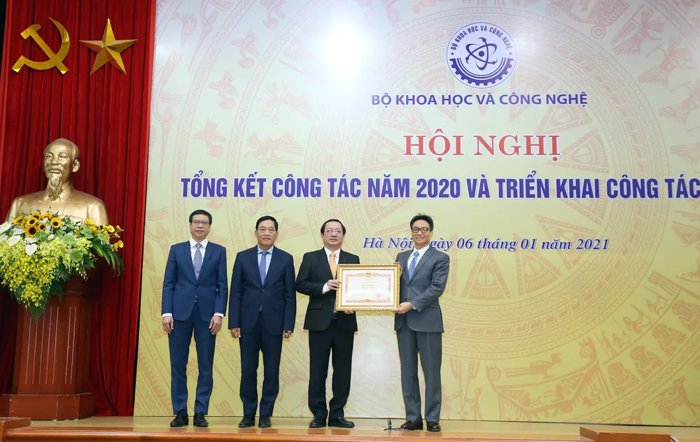 Khoa học công nghệ đã đóng góp nhanh, hiệu quả vào phòng chống dịch Covid-19 ảnh 2