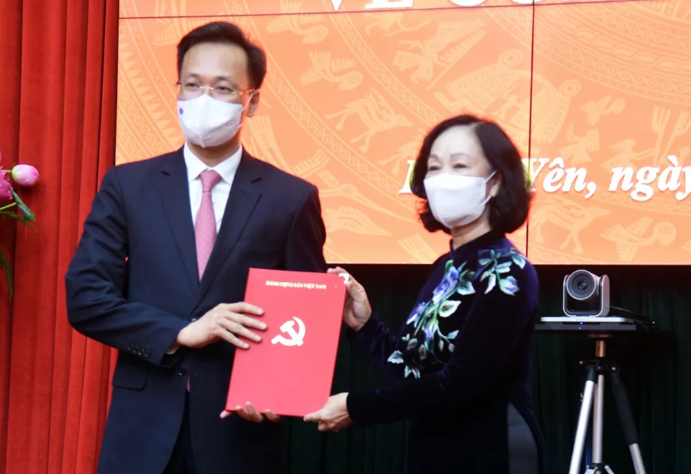 Bộ Chính trị điều động Bí thư Tỉnh ủy Lạng Sơn làm Phó Chánh Văn phòng Trung ương Đảng  ảnh 3