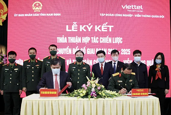 Hợp tác với Viettel, Nam Định đặt mục tiêu vào nhóm 20 tỉnh dẫn đầu về chuyển đổi số ảnh 1 Hợp tác với Viettel, Nam Định đặt mục tiêu vào nhóm 20 tỉnh dẫn đầu về chuyển đổi số ảnh 1