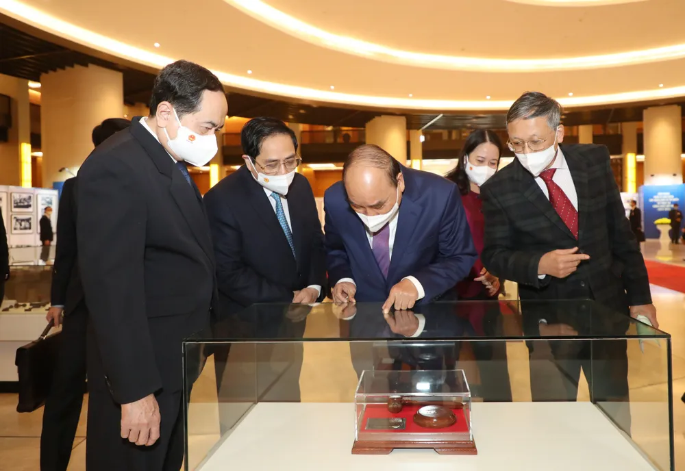 Bảo đảm cao nhất lợi ích quốc gia - dân tộc trong hoạt động đối ngoại ảnh 5