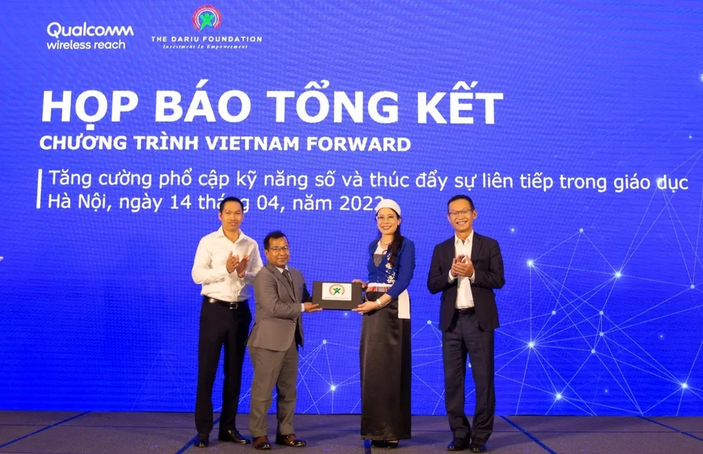 Trang bị nền tảng kỹ năng số cho 100.000 học sinh ở 80 trường học vùng nông thôn khó khăn ảnh 2