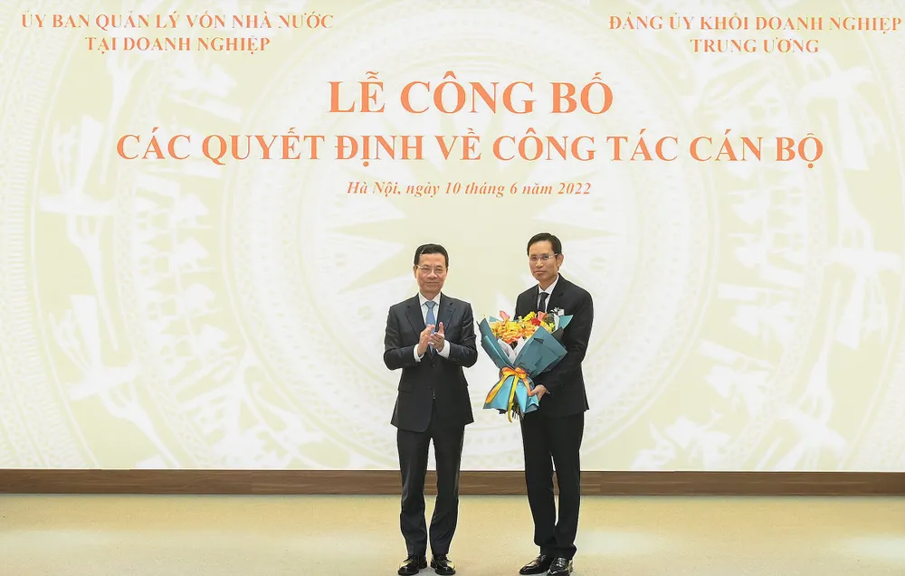 Ông Nguyễn Hồng Hiển làm Chủ tịch HĐTV MobiFone ảnh 3