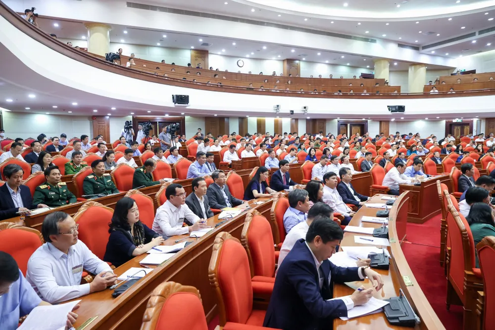 Đổi mới về tư duy và nhận thức, tập trung phát triển toàn diện vùng Bắc Trung bộ và Duyên hải Trung bộ ảnh 12