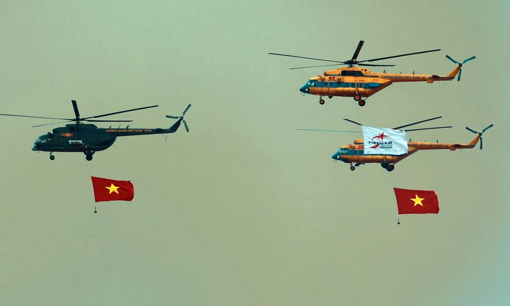 Không quân và đặc công biểu diễn tại lễ khai mạc Triển lãm Quốc phòng quốc tế Việt Nam 2022 ảnh 1 Không quân và đặc công biểu diễn tại lễ khai mạc Triển lãm Quốc phòng quốc tế Việt Nam 2022 ảnh 1