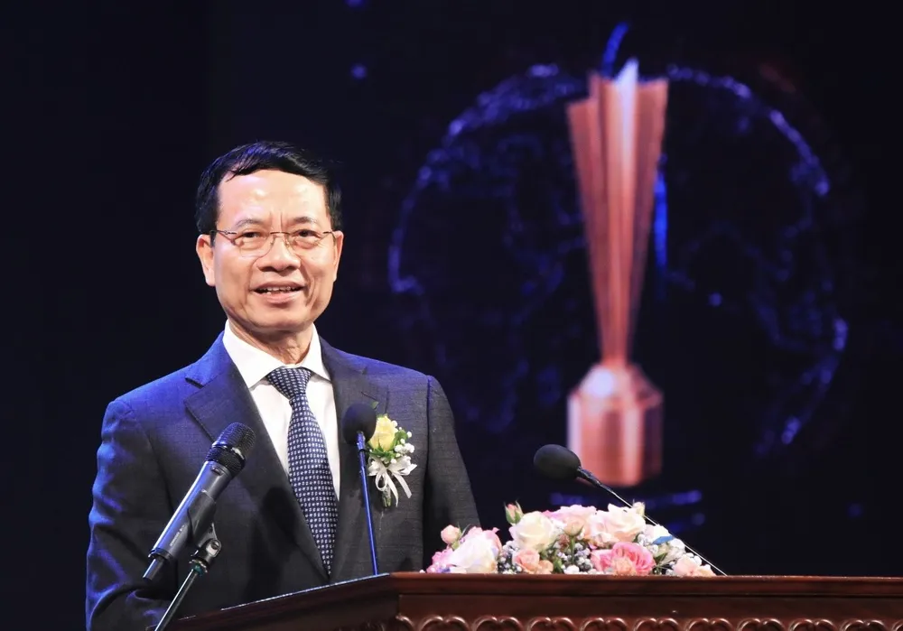 Bộ trưởng Bộ TT-TT Nguyễn Mạnh Hùng phát biểu tại sự kiện. Ảnh: T.B Bộ trưởng Bộ TT-TT Nguyễn Mạnh Hùng phát biểu tại sự kiện. Ảnh: T.B