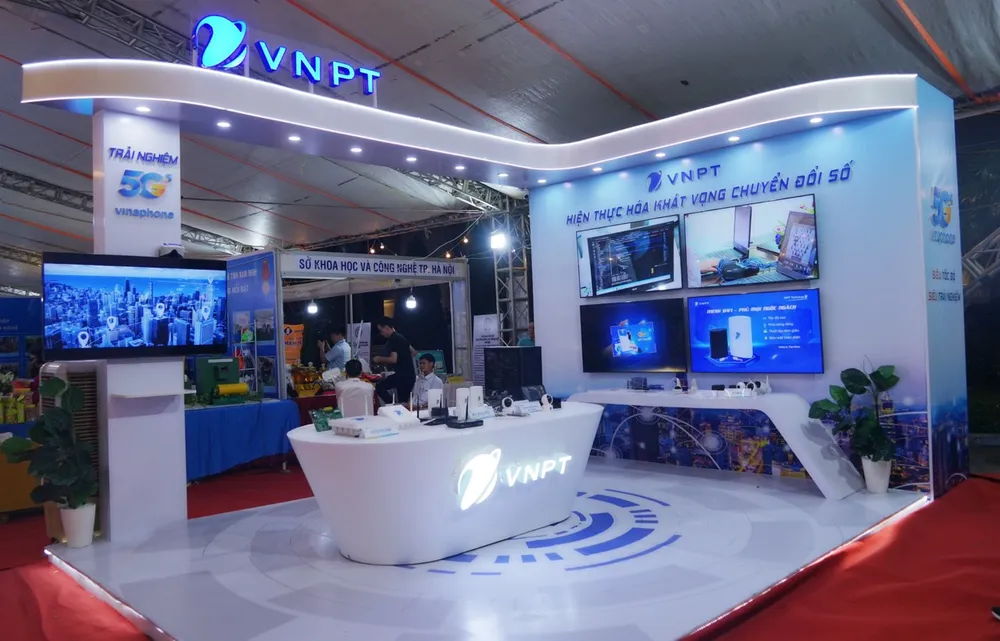 Khu trưng bày của VNPT tại Techfest vùng đồng bằng sông Hồng 2023
