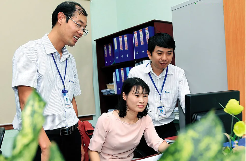 Kỹ sư VNPT hỗ trợ triển khai iOffice trên địa bàn tỉnh Đắk Nông