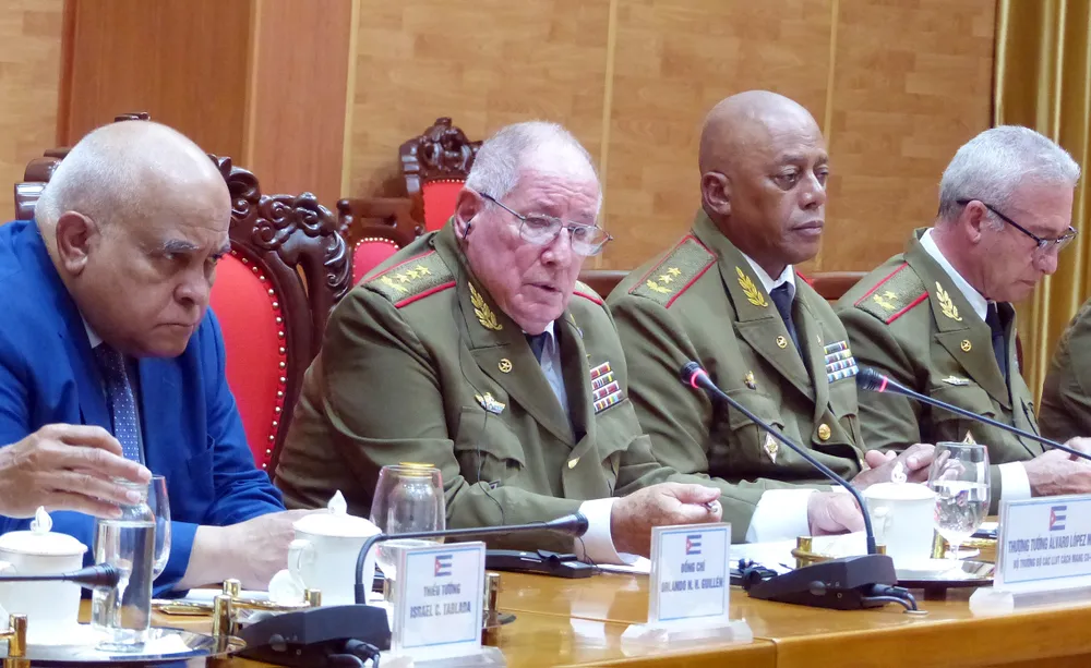 Thượng tướng Álvaro López Miera đồng chủ trì và phát biểu tại hội đàm. Ảnh: TRẦN BÌNH Thượng tướng Álvaro López Miera đồng chủ trì và phát biểu tại hội đàm. Ảnh: TRẦN BÌNH