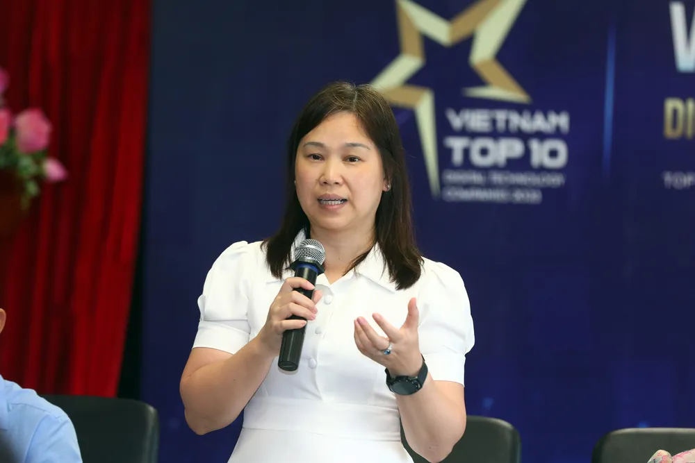 Bà Nguyễn Thị Thu Giang, Phó Chủ tịch, kiêm Tổng Thư ký VINASA phát biểu tại cuộc gặp mặt. Ảnh: T.B. Bà Nguyễn Thị Thu Giang, Phó Chủ tịch, kiêm Tổng Thư ký VINASA phát biểu tại cuộc gặp mặt. Ảnh: T.B.