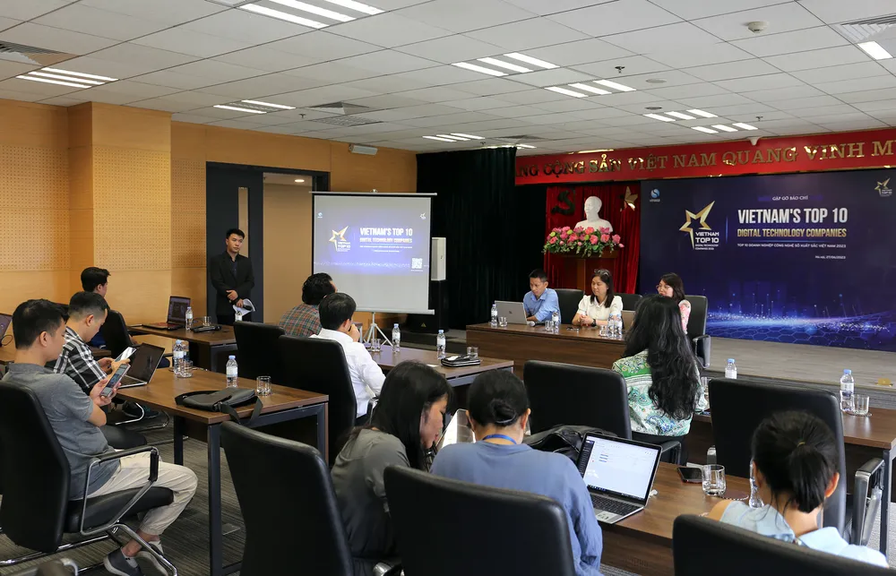 Quang cảnh cuộc gặp mặt. Ảnh: T.B. Quang cảnh cuộc gặp mặt. Ảnh: T.B.