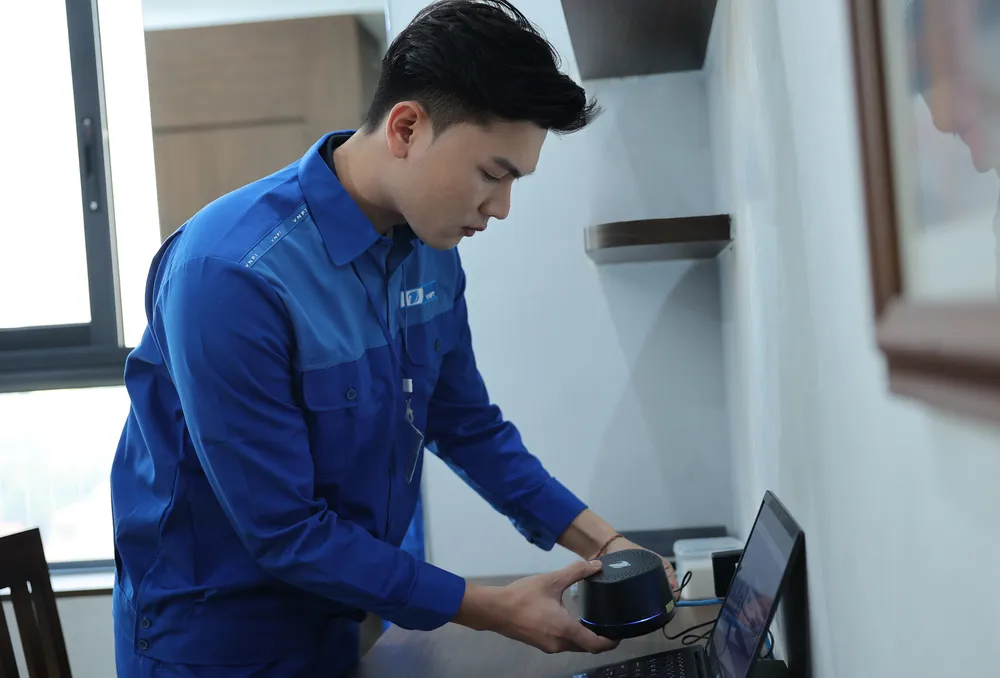 Khách hàng sử dụng các gói cước Internet tốc độ cao của VNPT được trang bị thiết bị Wifi 2 băng tần hiện đại Khách hàng sử dụng các gói cước Internet tốc độ cao của VNPT được trang bị thiết bị Wifi 2 băng tần hiện đại