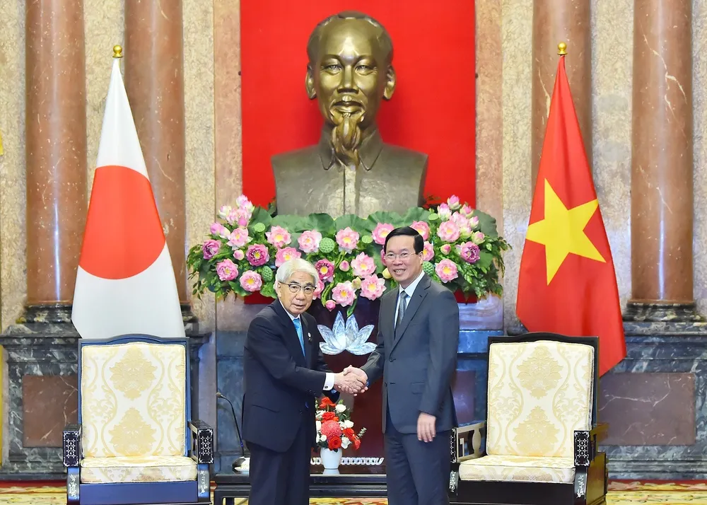 Chủ tịch nước Võ Văn Thưởng và Chủ tịch Thượng viện Nhật Bản Otsuji Hidehisa tại Phủ Chủ tịch, chiều 6-9. Ảnh: VIẾT CHUNG