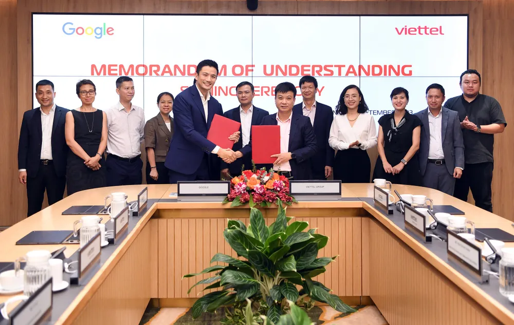 Viettel Solutions và Google châu Á - Thái Bình Dương ký kết hợp tác thúc đẩy chuyển đổi số lĩnh vực giáo dục và điện toán đám mây ở Việt Nam Viettel Solutions và Google châu Á - Thái Bình Dương ký kết hợp tác thúc đẩy chuyển đổi số lĩnh vực giáo dục và điện toán đám mây ở Việt Nam