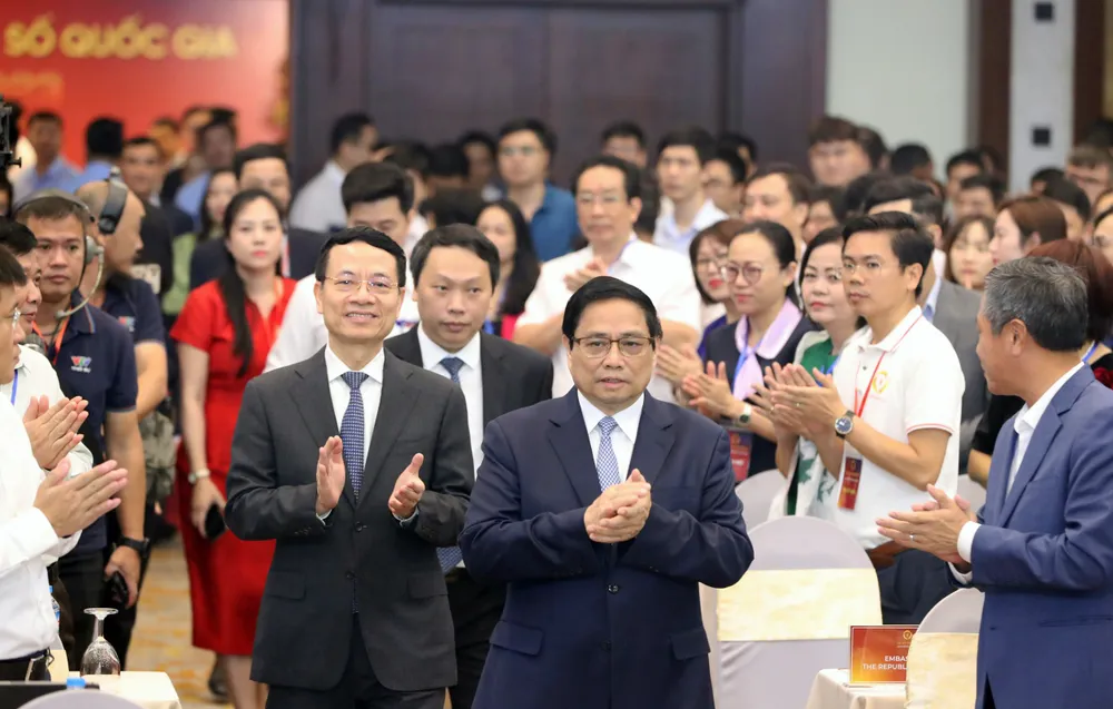 Thủ tướng Phạm Minh Chính và các đại biểu dự sự kiện sáng 10-10. Ảnh QUANG PHÚC Thủ tướng Phạm Minh Chính và các đại biểu dự sự kiện sáng 10-10. Ảnh QUANG PHÚC