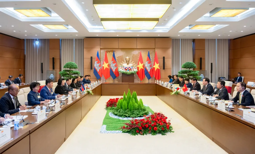 Quang cảnh cuộc hội đàm. Ảnh: VIẾT CHUNG