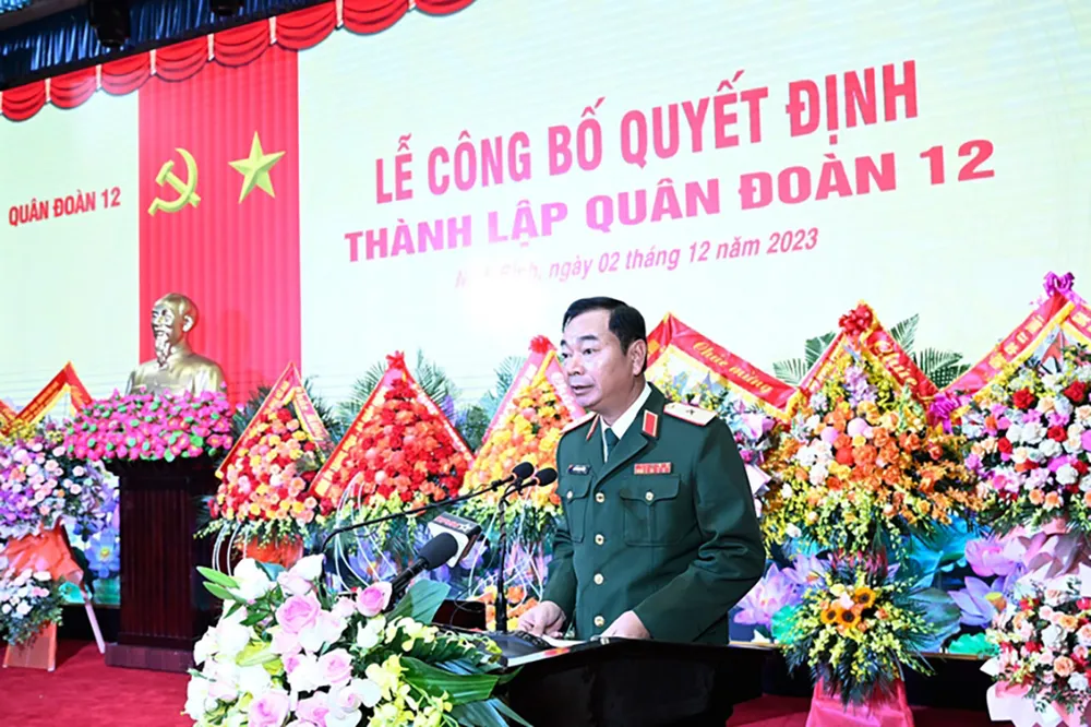 Thiếu tướng Trương Mạnh Dũng, Tư lệnh Quân đoàn 12 phát biểu tại buổi lễ. Ảnh: BQP Thiếu tướng Trương Mạnh Dũng, Tư lệnh Quân đoàn 12 phát biểu tại buổi lễ. Ảnh: BQP