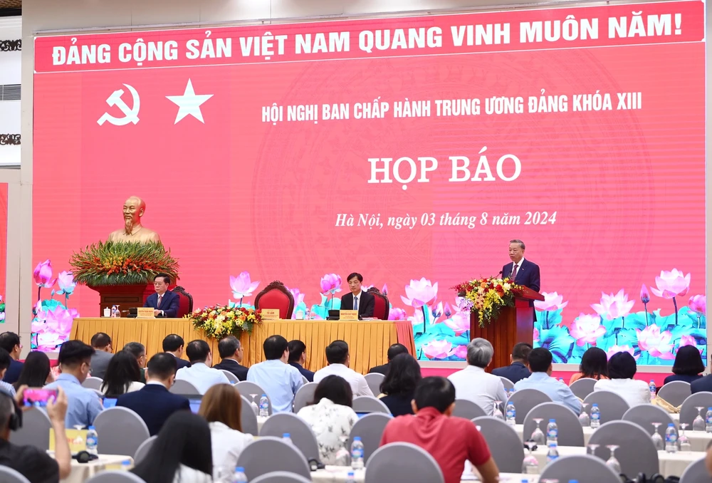 Quang cảnh cuộc họp báo khi Tổng Bí thư, Chủ tịch nước Tô Lâm phát biểu. Ảnh: VIẾT CHUNG Hop bao 7.JPG