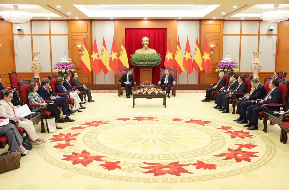 Quang cảnh cuộc tiếp. Ảnh: QUANG PHÚC TBT tiep Thu tuong TBN 2.jpg