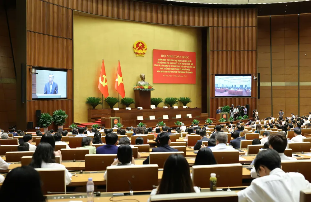 Quang cảnh Hội trường Diên Hồng khi Tổng Bí thư Tô Lâm phát biểu chỉ đạo hội nghị. Ảnh: QUANG PHÚC TBT phat bieu 2.jpg