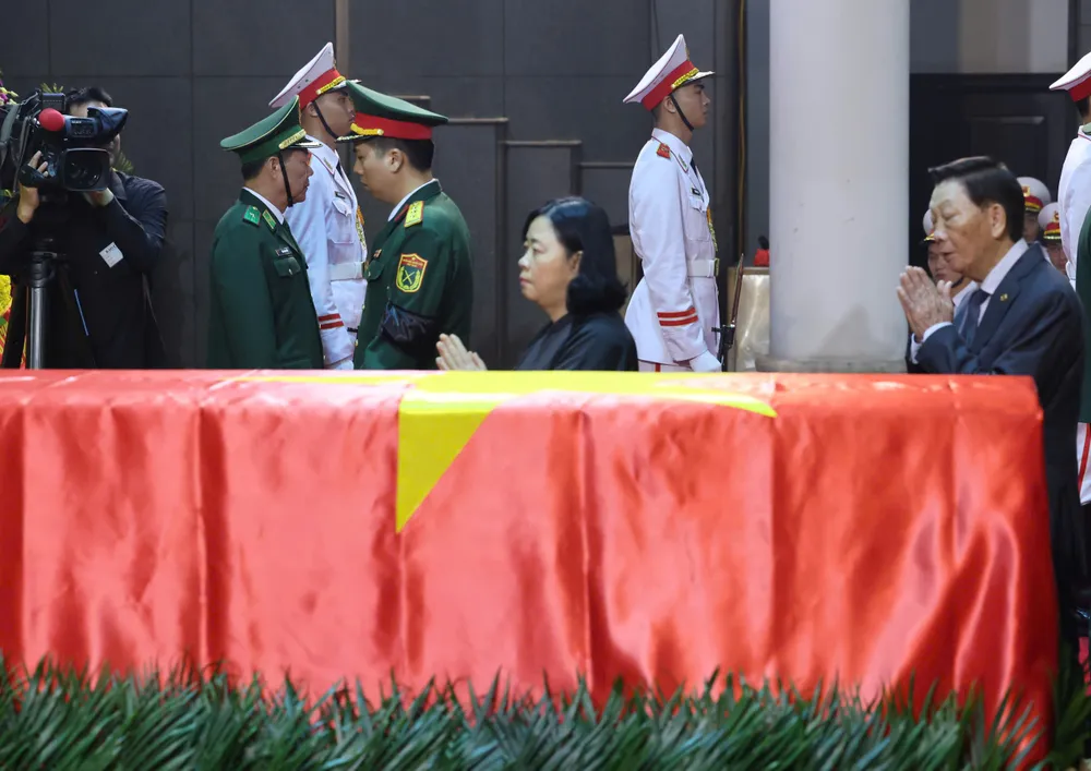 Doan Ha Noi 4.jpg