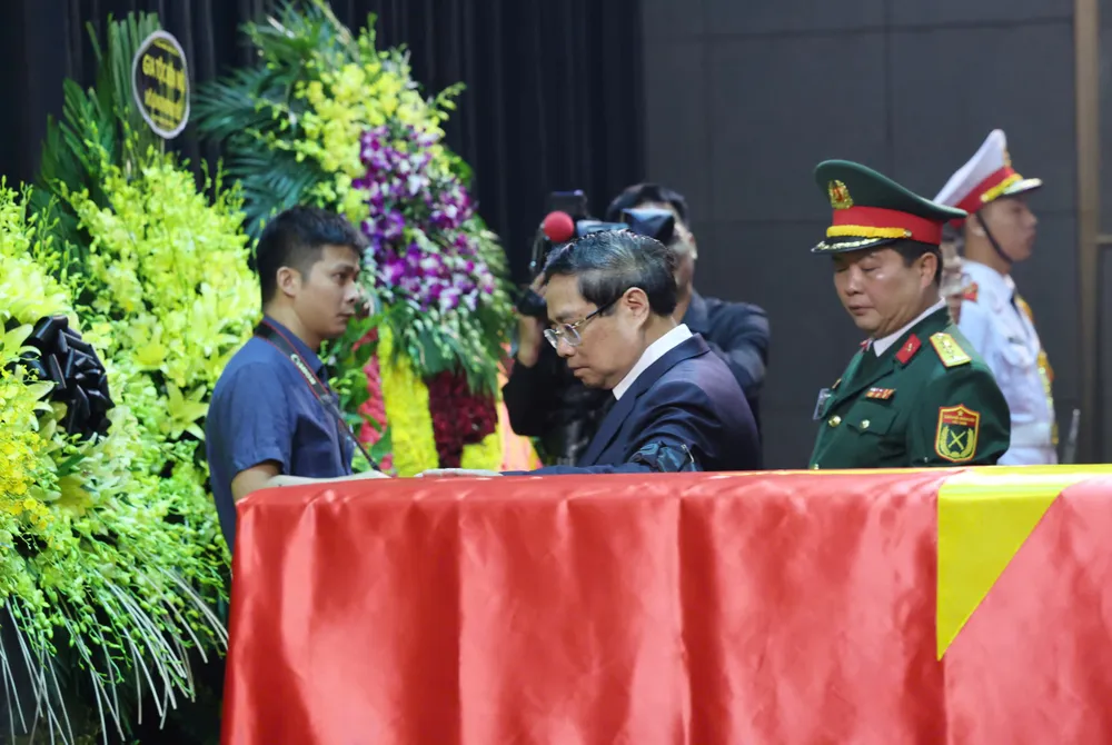 Doan Thu tuong 4.jpg