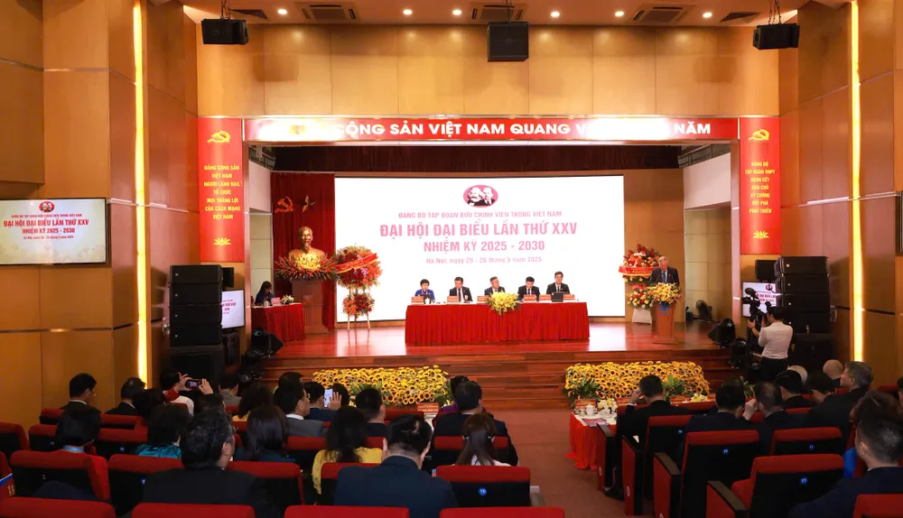 Quang cảnh Đại hội đại biểu Đảng bộ Tập đoàn VNPT lần thứ XXV Anh DH Dang bo VNPT 3.jpg