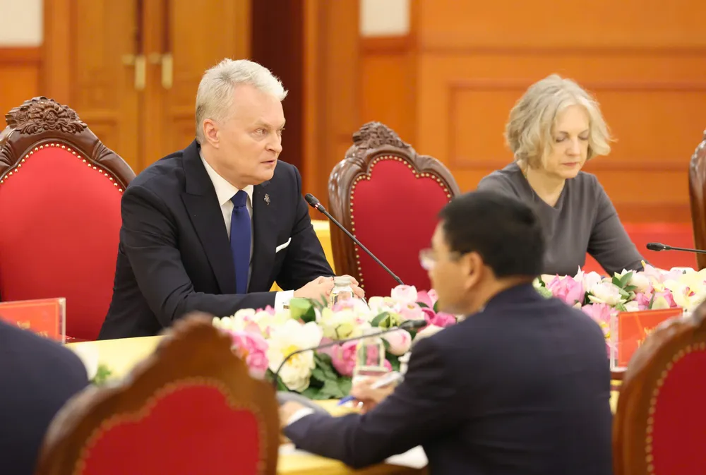 Tổng thống Gitanas Nauseda phát biểu tại cuộc tiếp. Ảnh: QUANG PHÚC TBT tiep Tong thong Litva 3.jpg