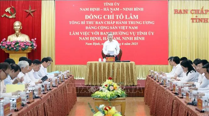 Tổng Bí thư Tô Lâm phát biểu tại buổi làm việc. Ảnh: Thống Nhất/TTXVN Anh TBT lam viec Nam Dinh - TTXVN.jpg