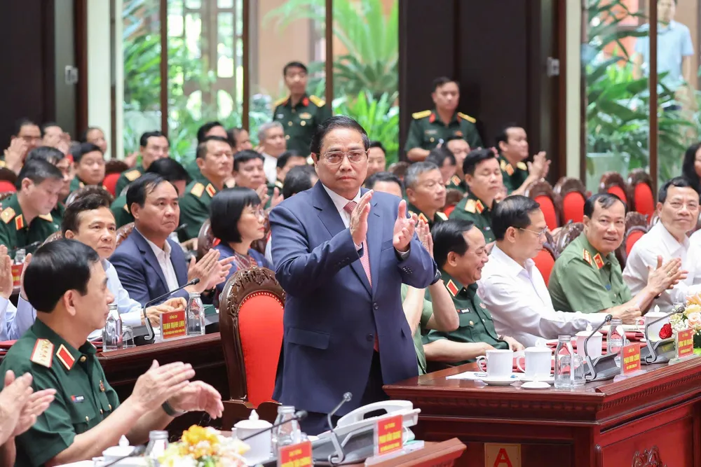 Thủ tướng Phạm Minh Chính dự Hội nghị Quân chính toàn quân 6 tháng đầu năm 2025, chiều 2-7, tại trụ sở Bộ Quốc phòng. Ảnh: VIẾT CHUNG Anh HN Quan chinh BQP 2.jpg