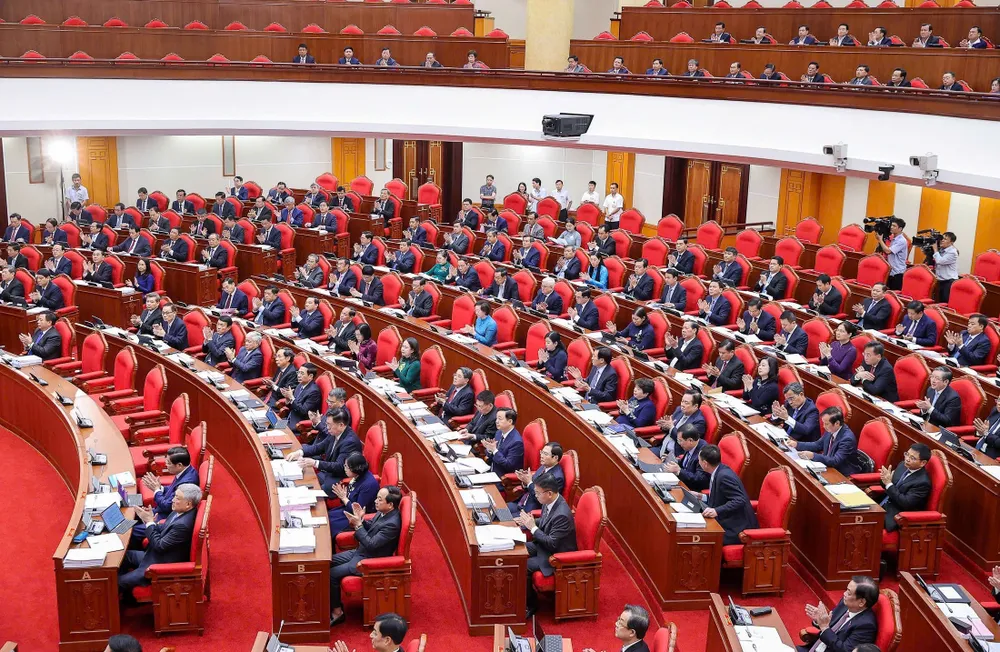 Quang cảnh phiên khai mạc Hội nghị Trung ương 12 khóa XIII, sáng 18-7-2025. Ảnh: VIẾT CHUNG Khai mac HN Trung uong 8.jpg