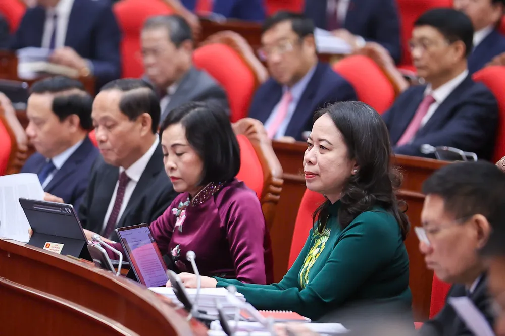 Các đại biểu dự phiên khai mạc hội nghị. Ảnh: VIẾT CHUNG Khai mac HN Trung uong 9.jpg