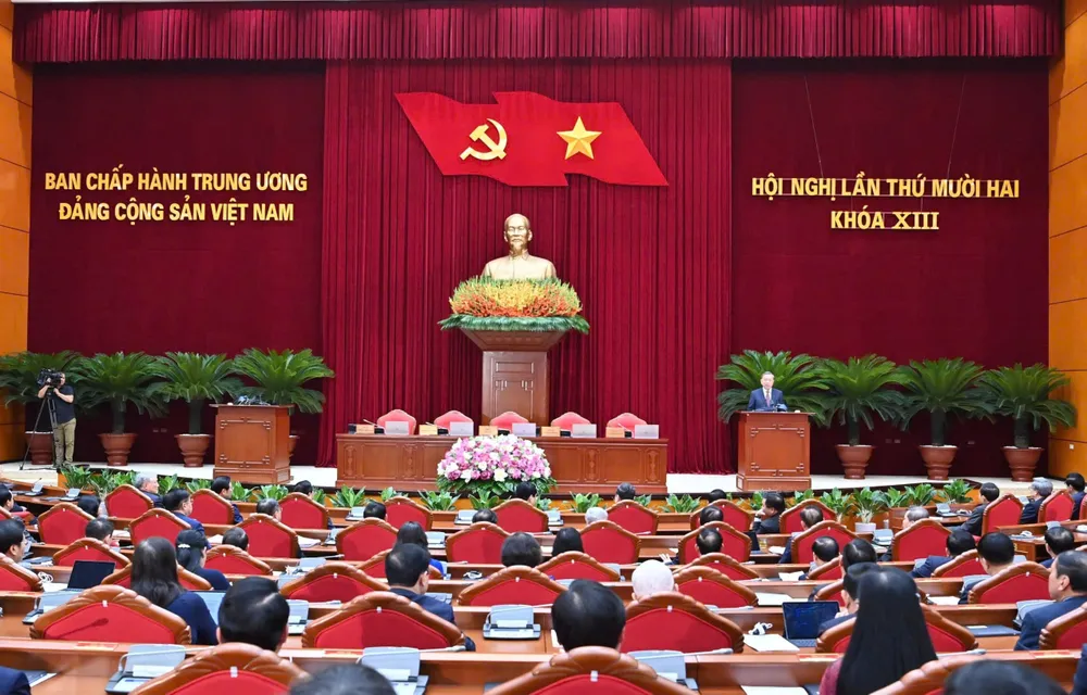 Quang cảnh phiên bế mạc hội nghị. Ảnh: VIẾT CHUNG Be mac HN Trung uong 4.jpg