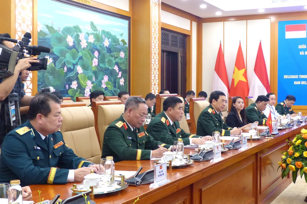 Đoàn Bộ Quốc phòng Việt Nam tham gia hội đàm. Ảnh TRẦN BÌNH Bo truong QP Indonesia tham VN 12.JPG