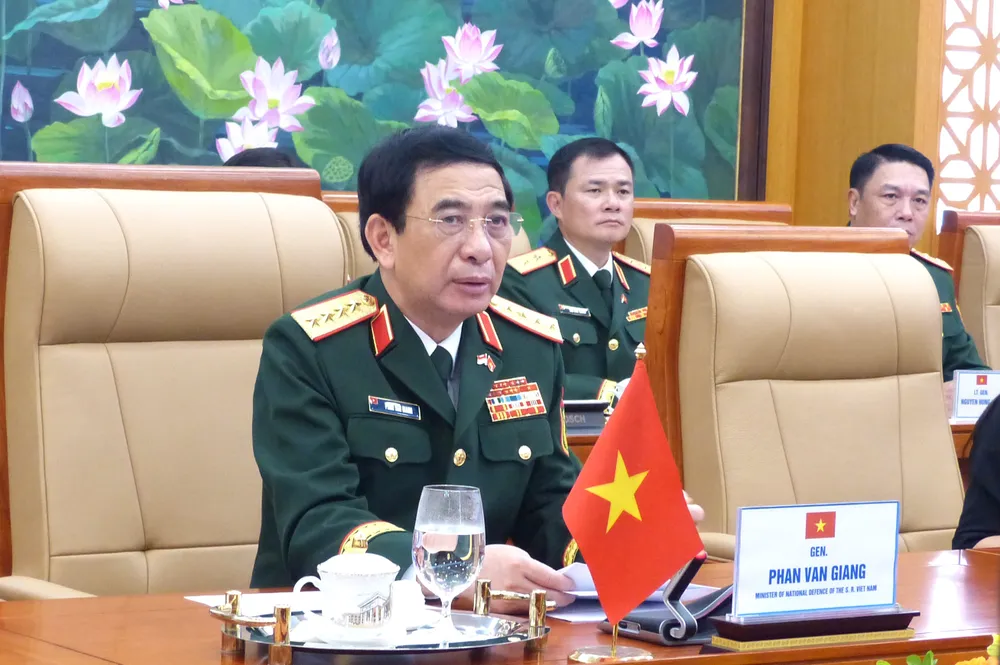 Bộ trưởng Phan Văn Giang phát biểu tại hội đàm. Ảnh: TRẦN BÌNH Bo truong QP Indonesia tham VN 8.JPG