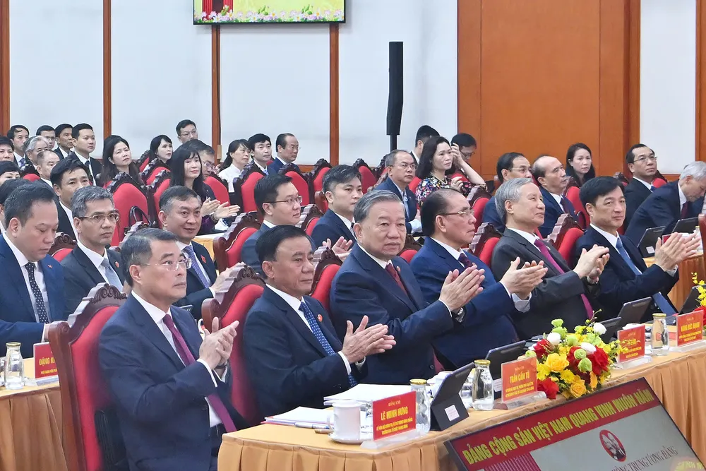 Tổng Bí thư Tô Lâm cùng các đại biểu dự đại hội. Ảnh: VIẾT CHUNG DH Dang bo Van phong TW 3.jpg