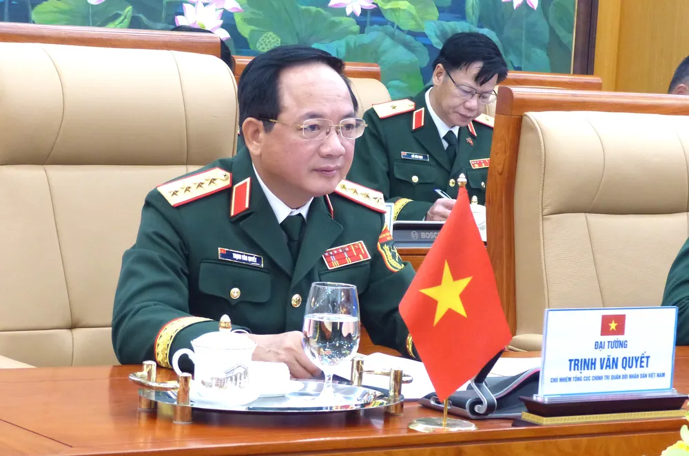 Đại tướng Trịnh Văn Quyết phát biểu tại hội đàm. Ảnh: TRẦN BÌNH Hoi dam CN Tong cuc Chinh tri Lao 2.JPG