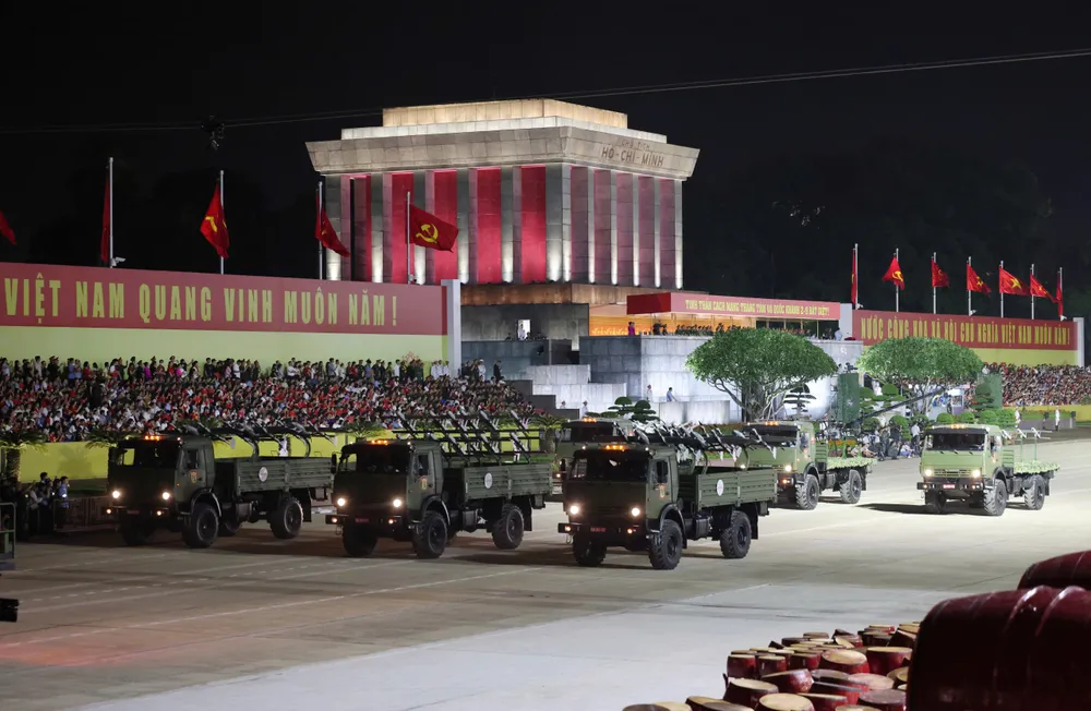 Xe quan su 5.jpg