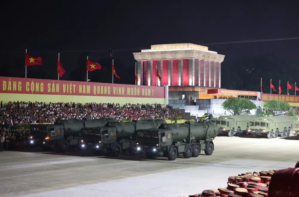 Xe quan su 6.jpg