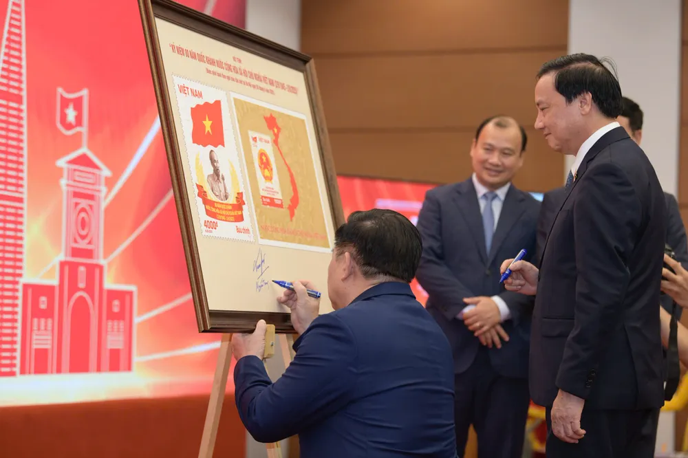 Ky phat hanh tem 2.jpg