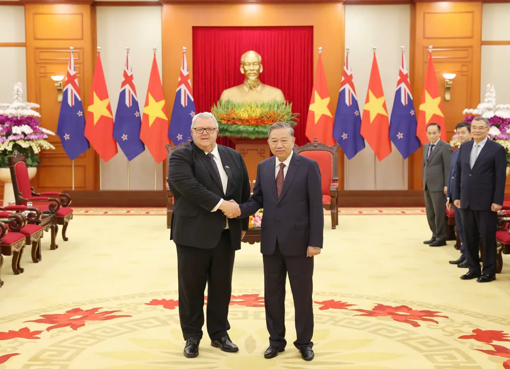 Tổng Bí thư Tô Lâm và Chủ tịch Quốc hội Gerry Brownlee tại trụ sở Trung ương Đảng, chiều 28-8. Ảnh: QUANG PHÚC A TBT tiep New Zealand 2.jpg