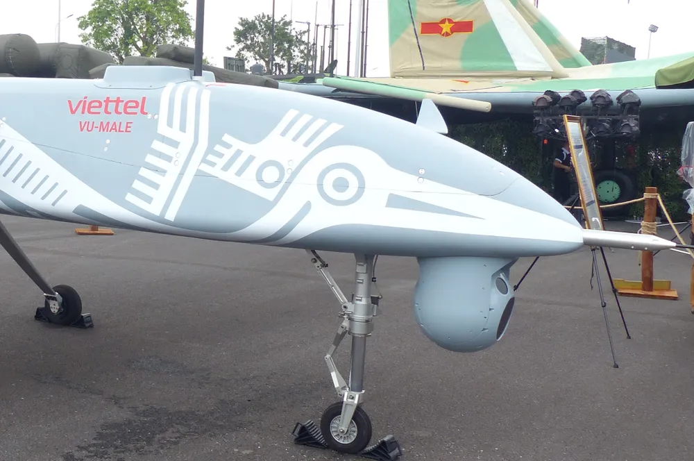 UAV tam xa 5.jpg